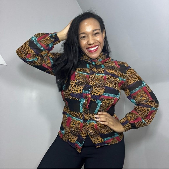 Vintage maximalist leopard top animal patchwork AOP blouse mobwife eccentric art - Picture 9 of 9